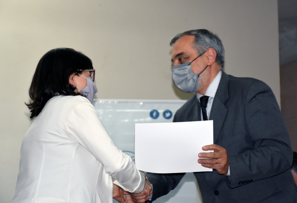 Emotivo homenaje a docentes de la Facultad de Ciencias Económicas y Sociales