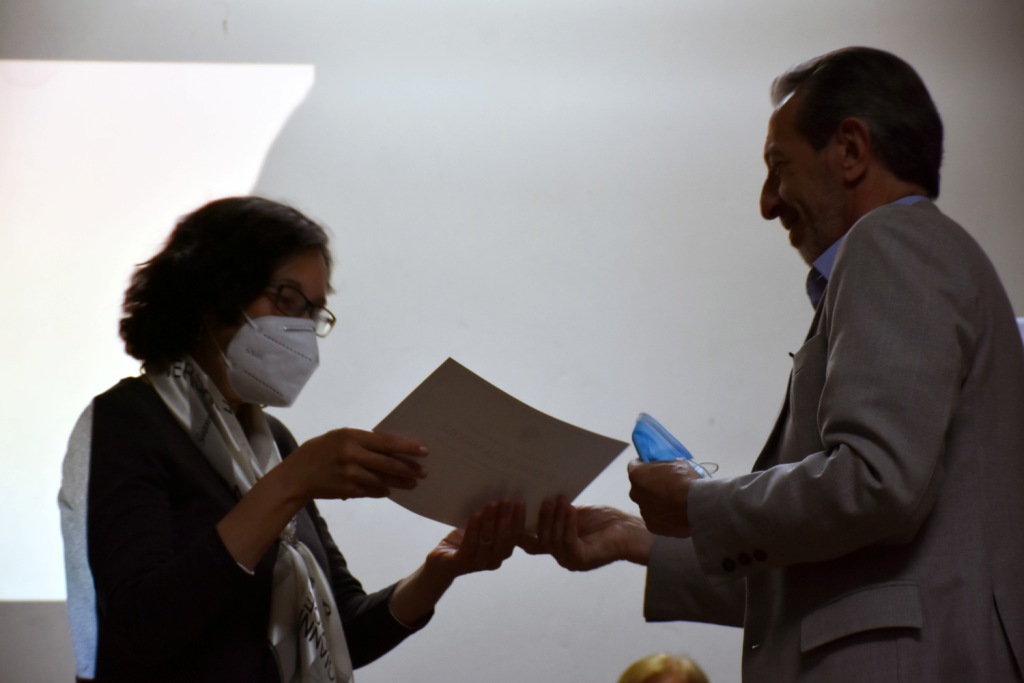 Emotivo homenaje a docentes de la Facultad de Ciencias Económicas y Sociales