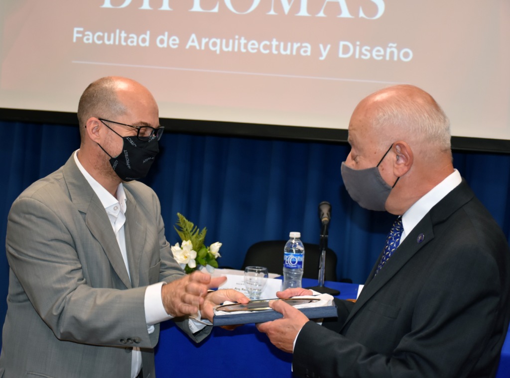 Acto de Colación de Grado de la Facultad de Arquitectura y Diseño