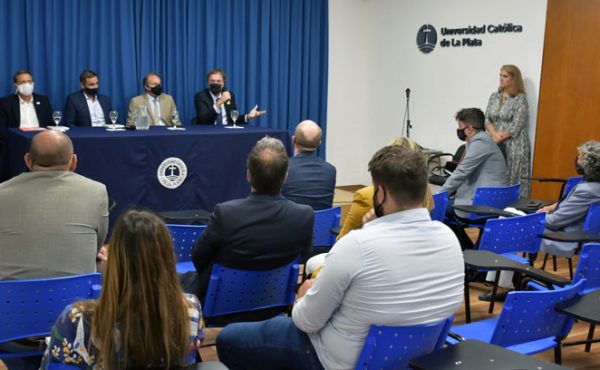 Presentación de la carrera de Martillero y Corredor de Comercio y convenio con el grupo Keymex