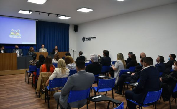 Reconocimiento a docentes e investigadores de la Facultad de Derecho y Ciencias Políticas