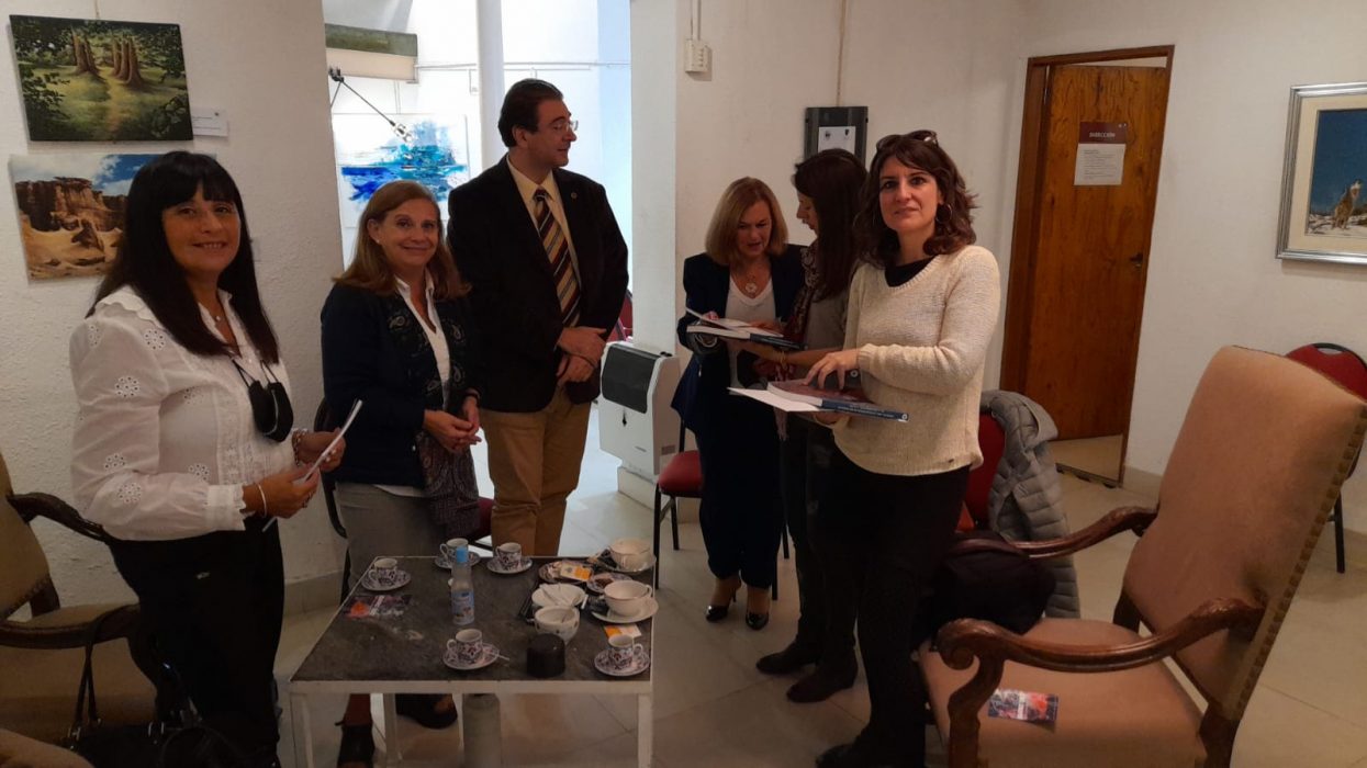 Visita de funcionarias de la Universidad de Granada a la UCALP