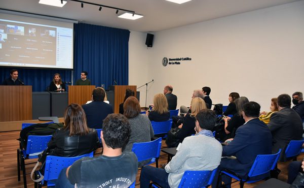 Conversatorio de Líderes en Responsabilidad Social Empresarial “Generar valor en la gestión empresarial y ser solidarios: ¿incompatibles?”