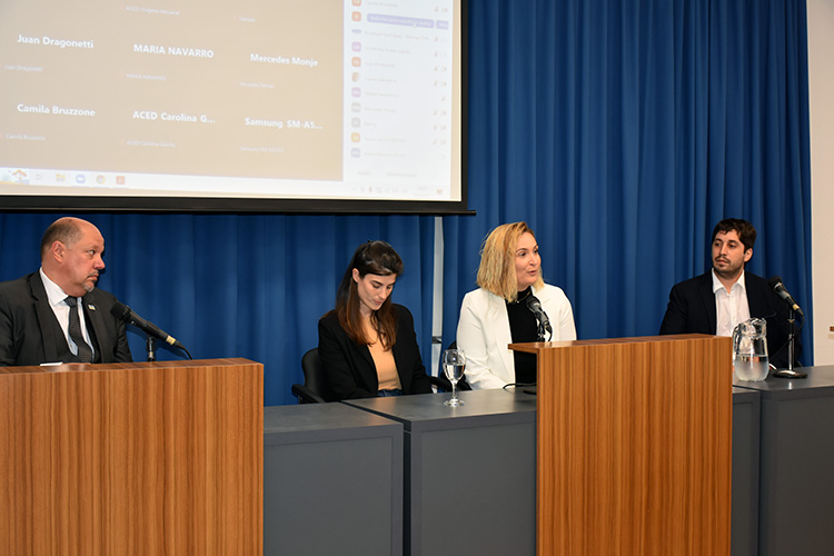 Conversatorio de Líderes en Responsabilidad Social Empresaria “Generar Valor en la Gestión Empresaria y Ser Solidarios ¿Incompatibles”