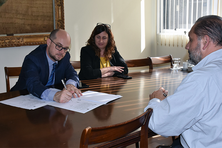 Importante convenio con el Distrito V del Colegio de Ingenieros Bonaerense