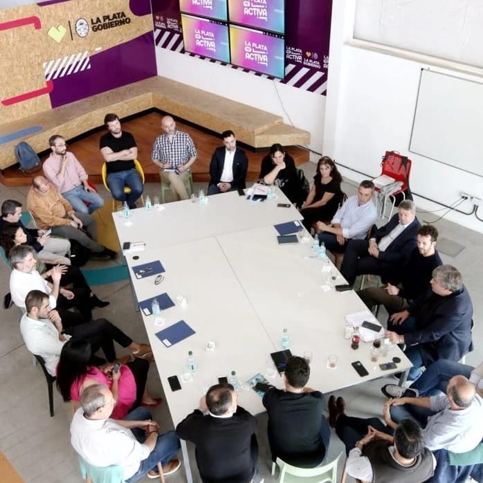 Importante reunión de vinculación entre la UCALP, instituciones platenses y emprendedores