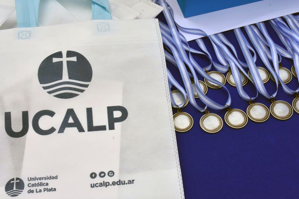 La UCALP celebró el Día del Estudiante y reconoció a los mejores promedios