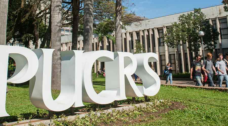 Dos estudiantes de la UCALP becados para cursar portugués en la PUCRS