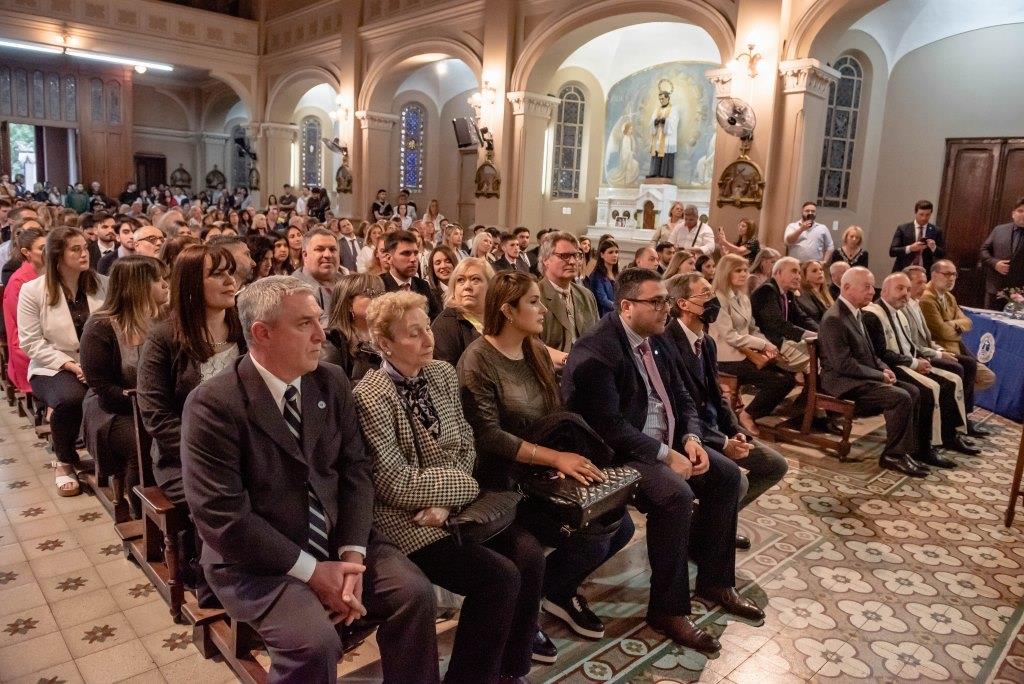 Emotivo Acto de Colación en la Subsede Bernal