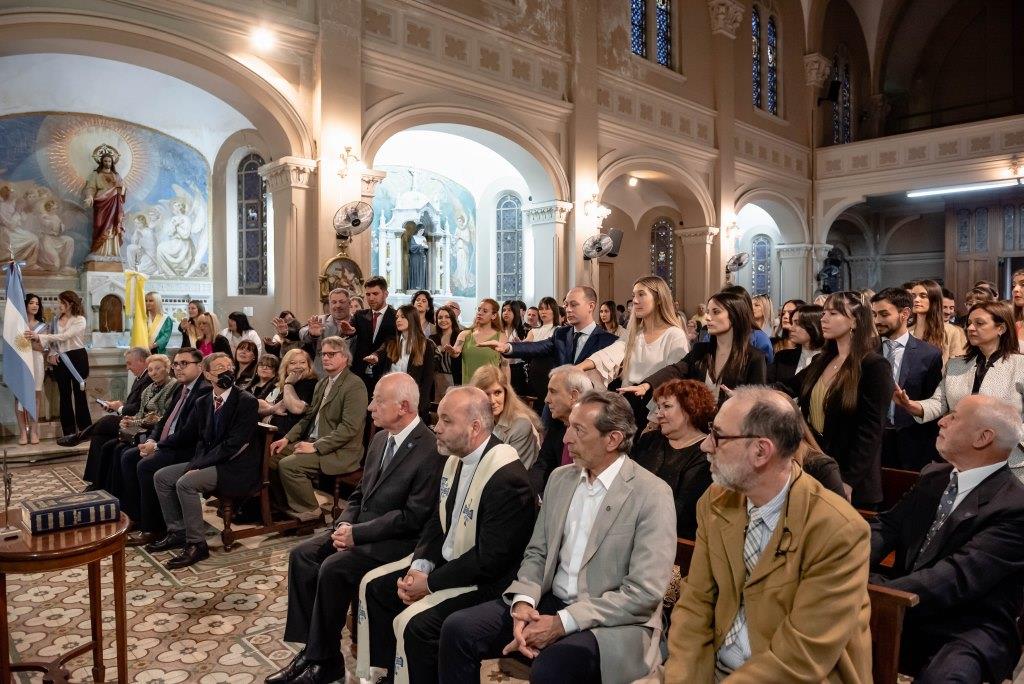 Emotivo Acto de Colación en la Subsede Bernal