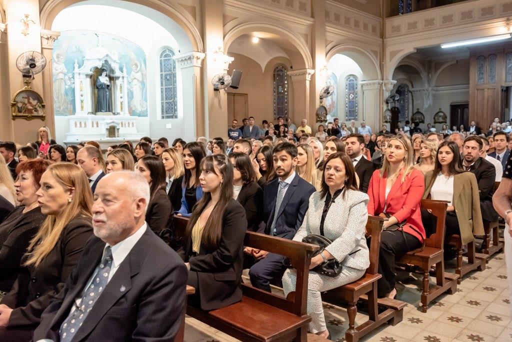 Emotivo Acto de Colación en la Subsede Bernal