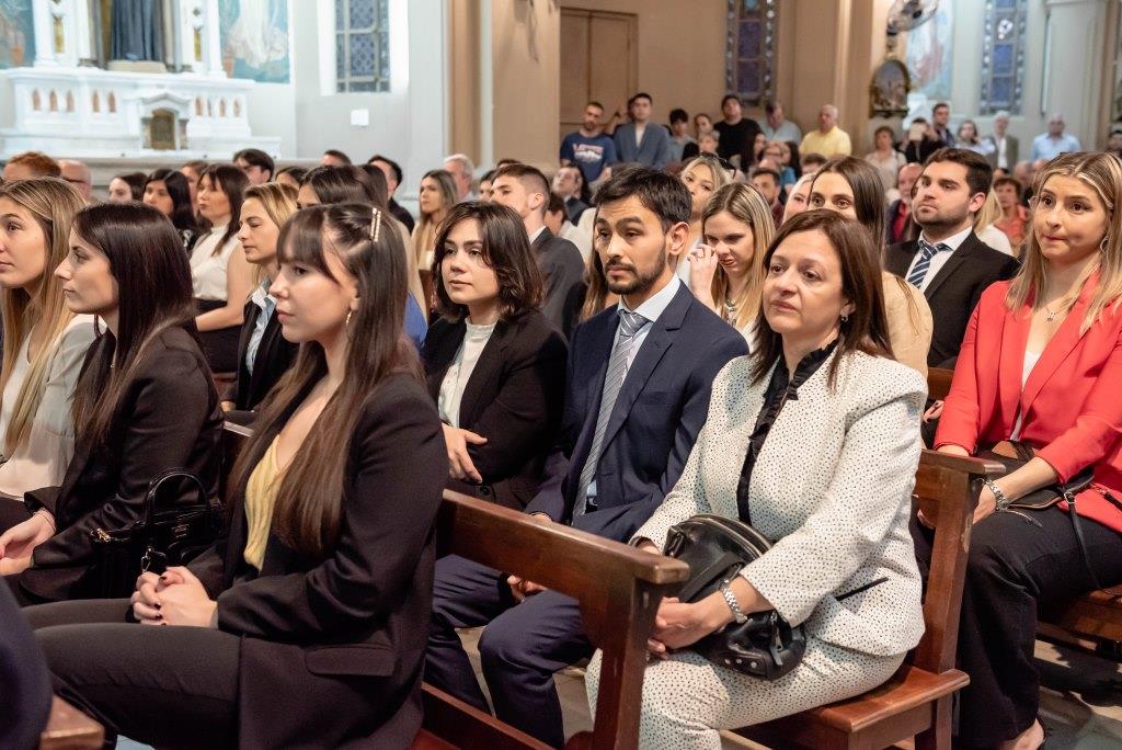 Emotivo Acto de Colación en la Subsede Bernal