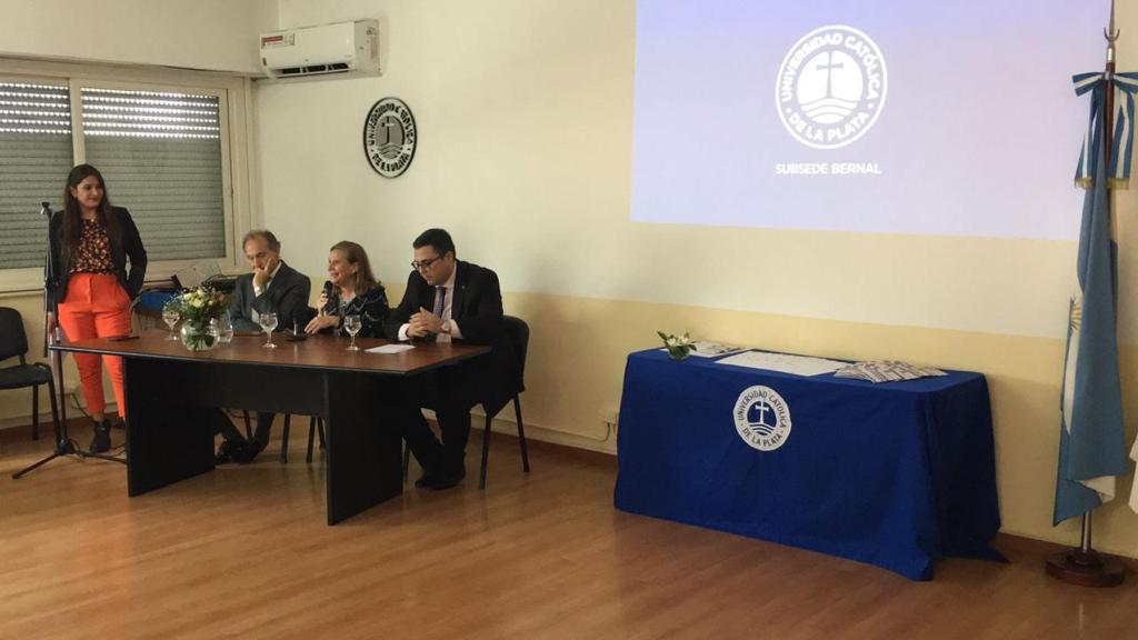 Emotivo homenaje a docentes de la Subsede Bernal UCALP