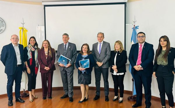 Importante convenio entre la UCALP y el Colegio de Martilleros de Quilmes