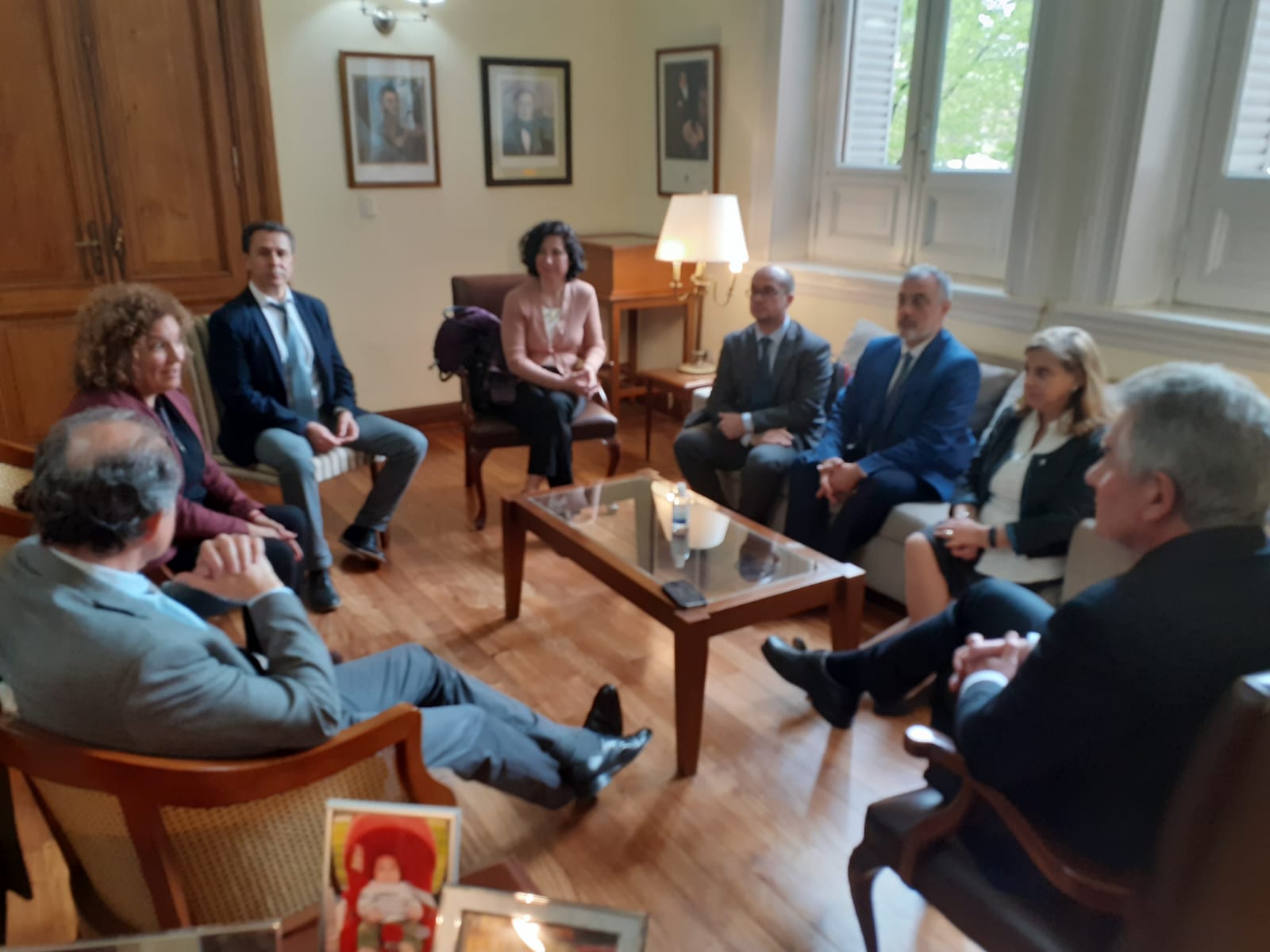 Visita de autoridades de la UCALP a la Sede Bahía Blanca (9)