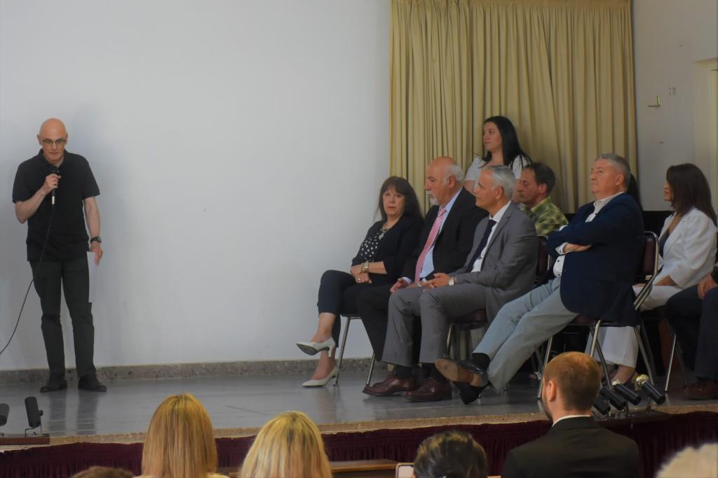 La Facultad de Ciencias Económicas y Sociales realizó un homenaje a los docentes con más de 25 años en la UCALP 