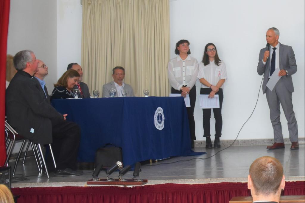 La Facultad de Ciencias Económicas y Sociales realizó un homenaje a los docentes con más de 25 años en la UCALP 