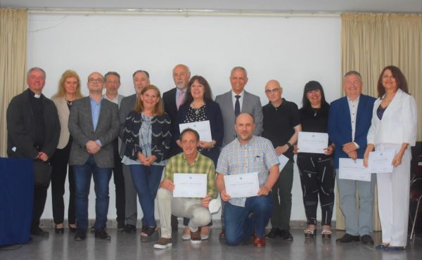 La Facultad de Ciencias Económicas y Sociales realizó un homenaje a los docentes con más de 25 años en la UCALP