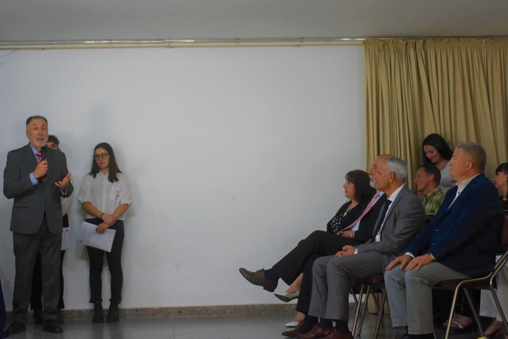 La Facultad de Ciencias Económicas y Sociales realizó un homenaje a los docentes con más de 25 años en la UCALP 