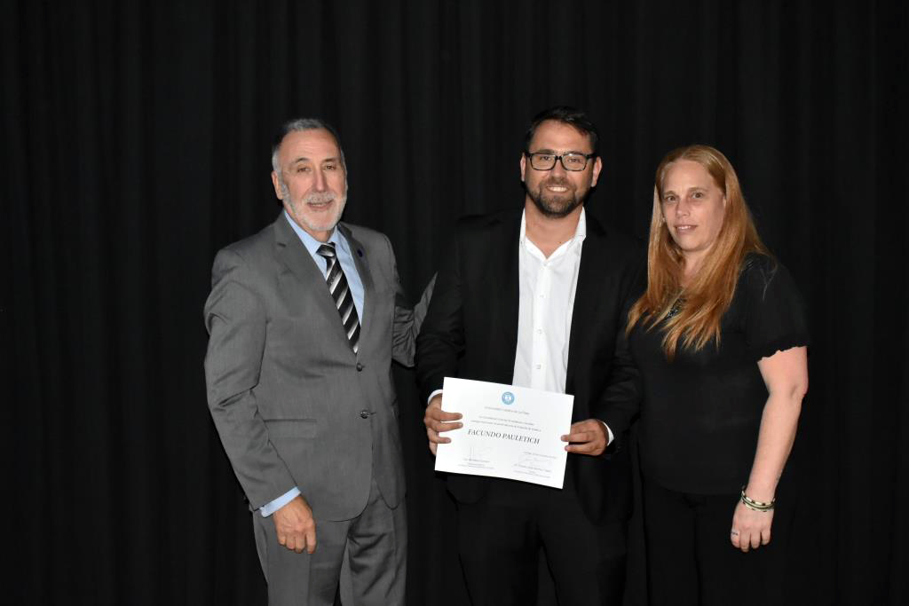 Se realizó el acto de colación de la Facultad de Ciencias Económicas y Sociales