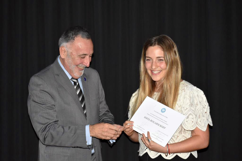 Se realizó el acto de colación de la Facultad de Ciencias Económicas y Sociales