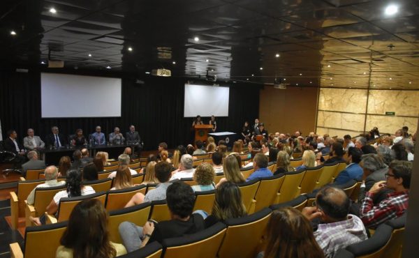 Se realizó el acto de colación de la Facultad de Ciencias Económicas y Sociales