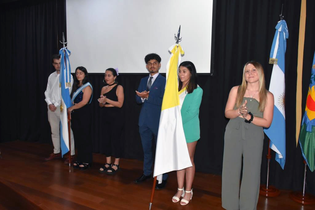 Se realizó el acto de colación de la Facultad de Ciencias Económicas y Sociales