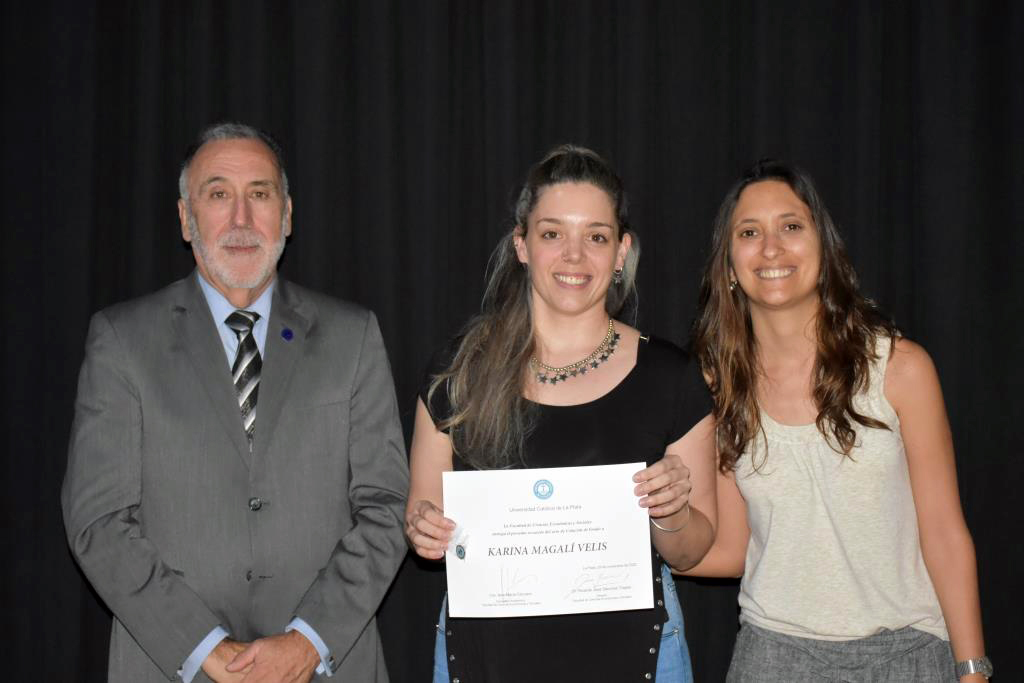 Se realizó el acto de colación de la Facultad de Ciencias Económicas y Sociales
