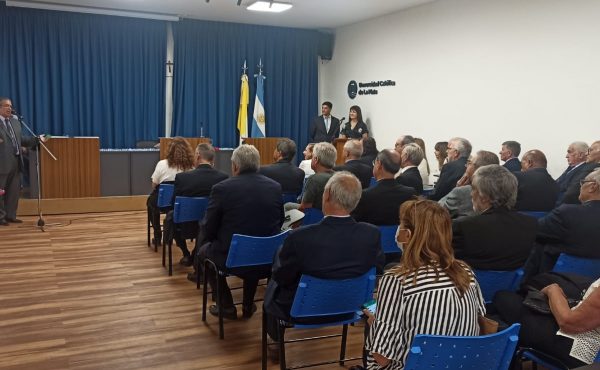 Acto de Reivindicación Histórica a la décima promoción del Colegio Estrada