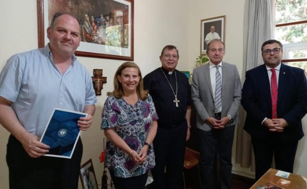 Convenios entre la UCALP, Cáritas Diocesana y la Vicaría de Educación de Quilmes