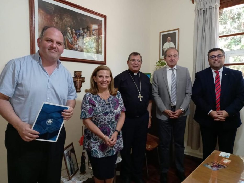 Convenios entre la UCALP, Cáritas Diocesana y la Vicaría de Educación de Quilmes