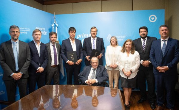 La UCALP acompañó la firma del convenio entre el CRUP y el Ministerio de Justicia y Derechos Humanos