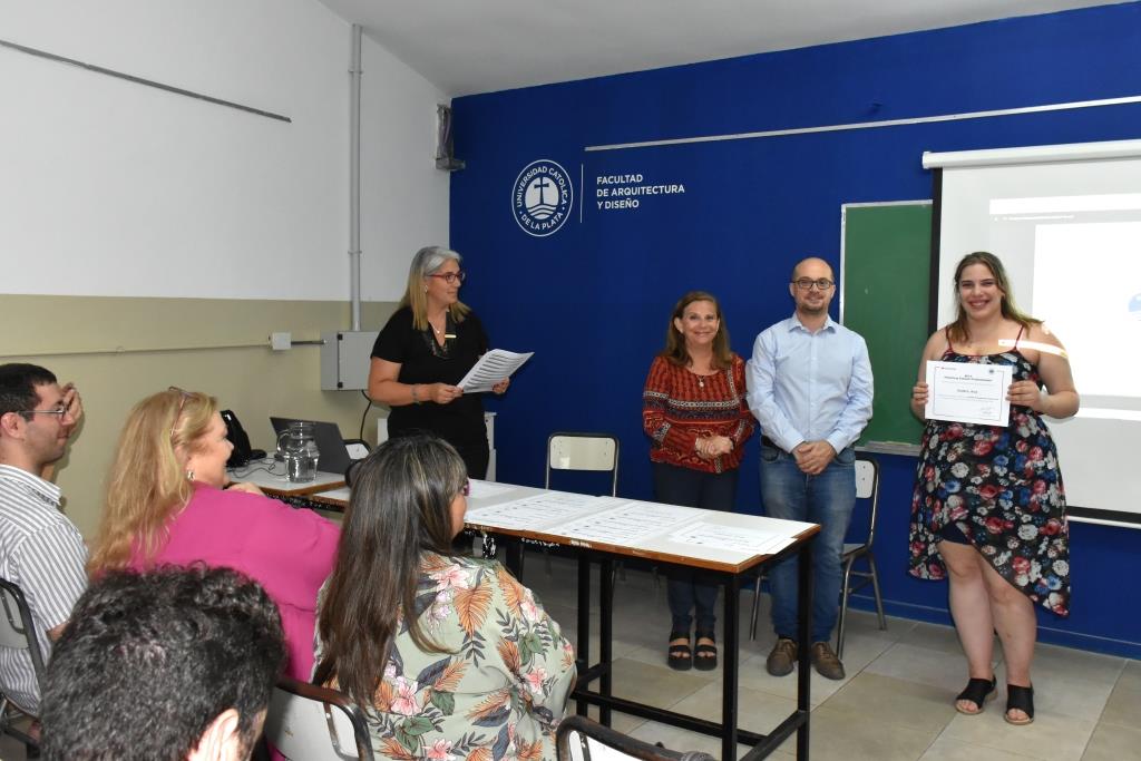 Reconocimiento a los alumnos que participaron de las Becas Futuros Profesionales Santander