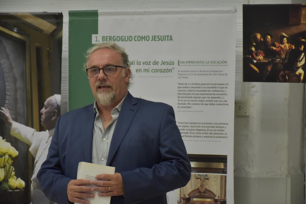 Se inauguró la Exposición de Fotos “Gestos y palabras”