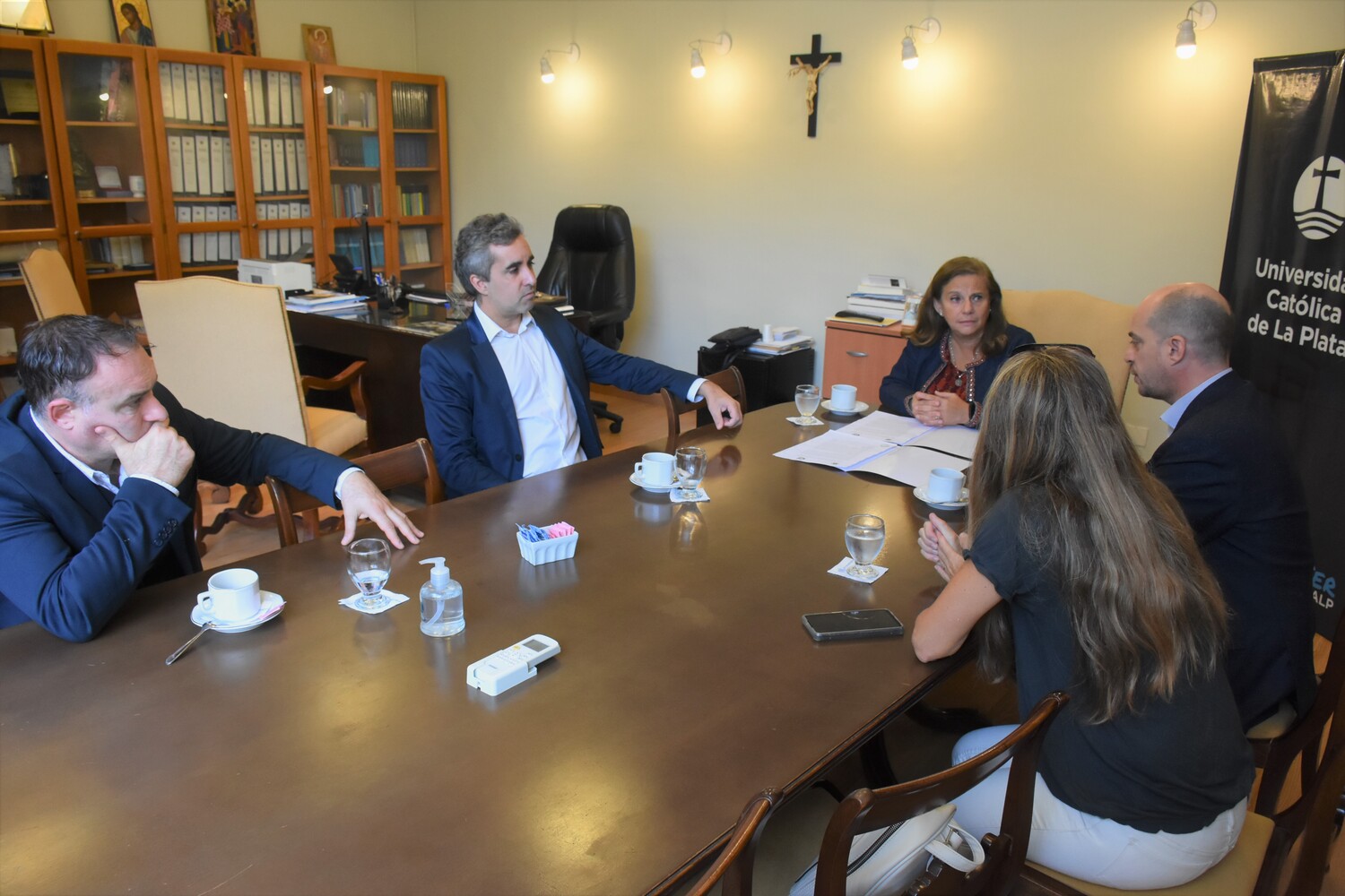 Convenio marco de colaboración entre la Universidad y la Cámara de comercio, industria y servicios de La Plata 01