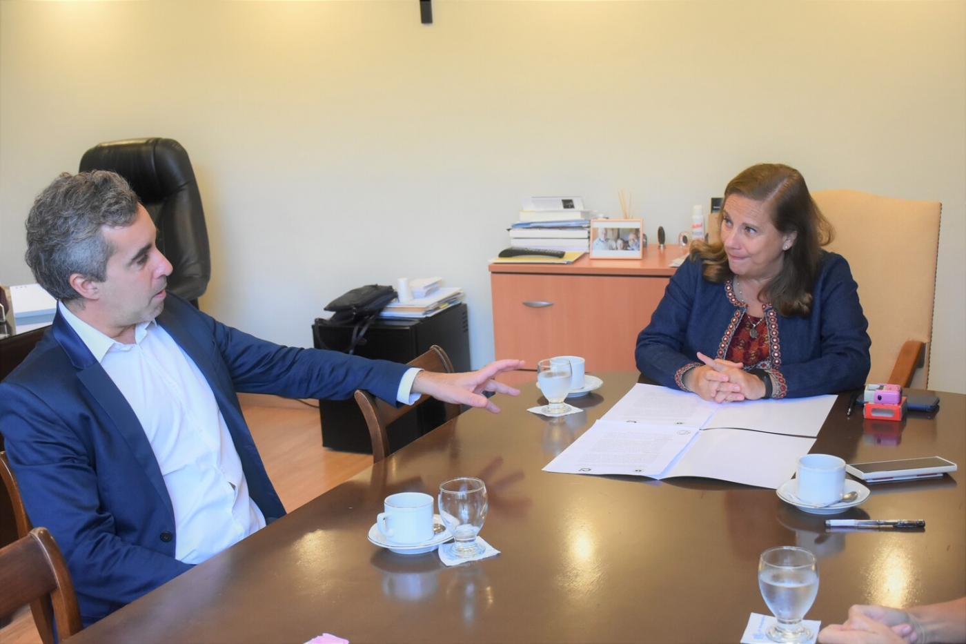 Convenio marco de colaboración entre la Universidad y la Cámara de comercio, industria y servicios de La Plata