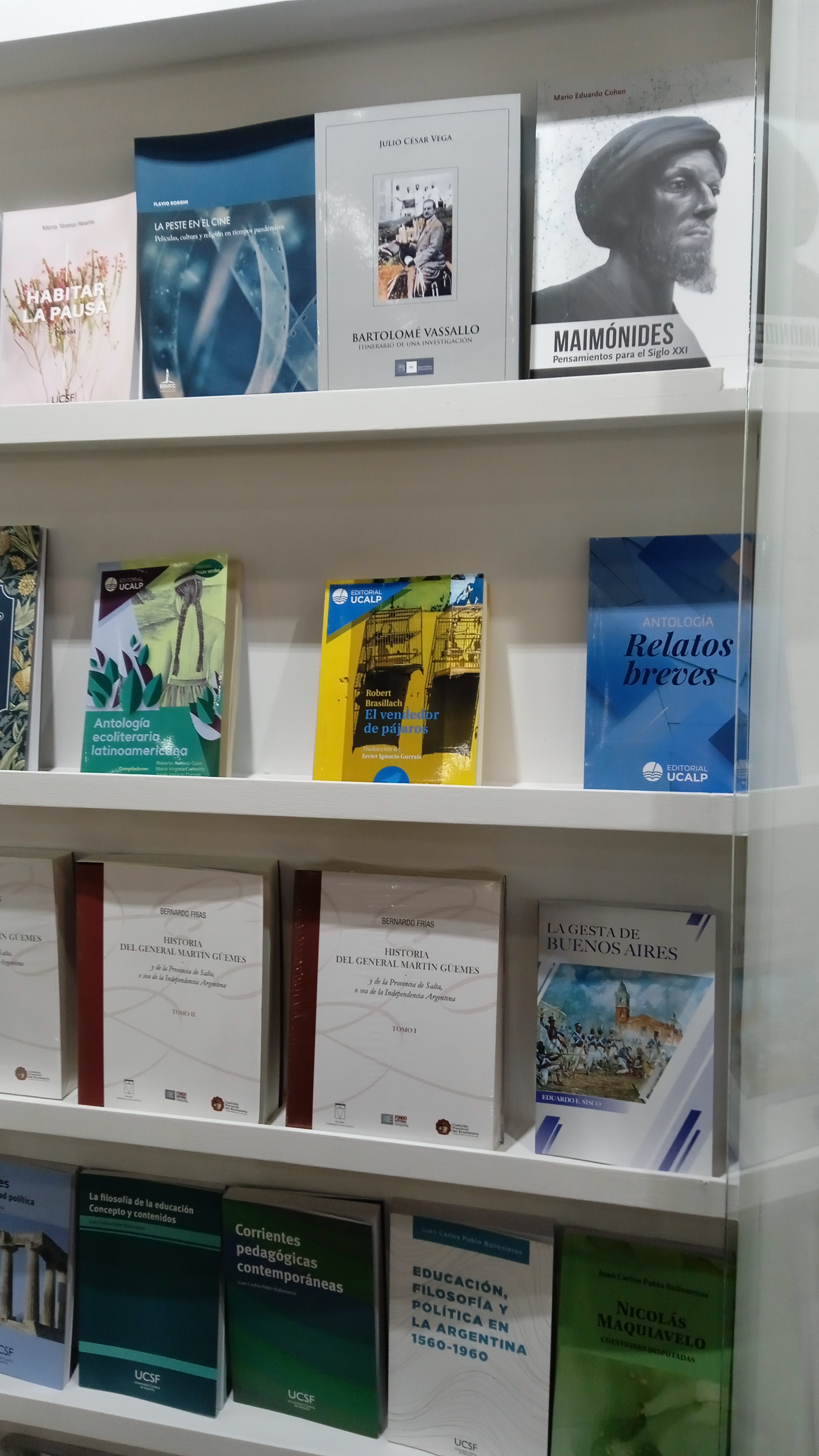 La UCALP en la 47.ª Feria Internacional del Libro de Buenos Aires (6)