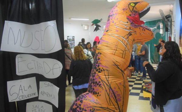 Se presentó la expo ‘’Dinosaurios y momias’’, realizada por el Jardín José Manuel Estrada