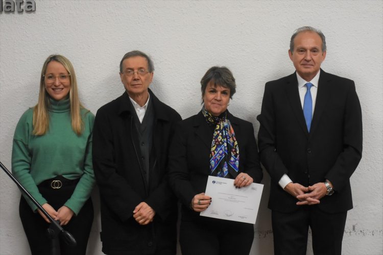 La Facultad de Derecho y Ciencias Políticas realizó un homenaje a los docentes con más de 25 años