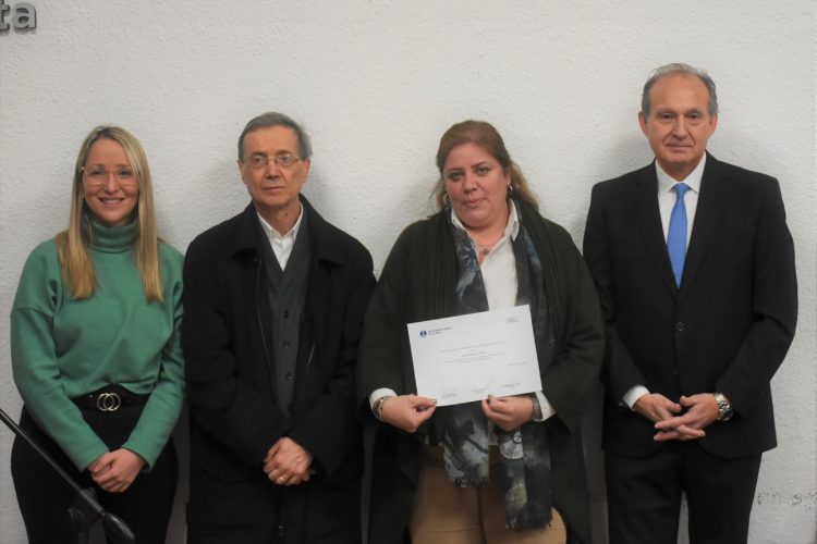 La Facultad de Derecho y Ciencias Políticas realizó un homenaje a los docentes con más de 25 años