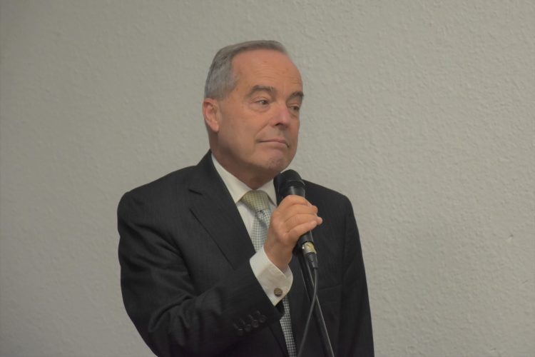 La Facultad de Derecho y Ciencias Políticas realizó un homenaje a los docentes con más de 25 años