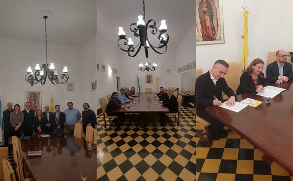 Acuerdo entre la UCALP y la Asociación Argentina de Consultores Políticos