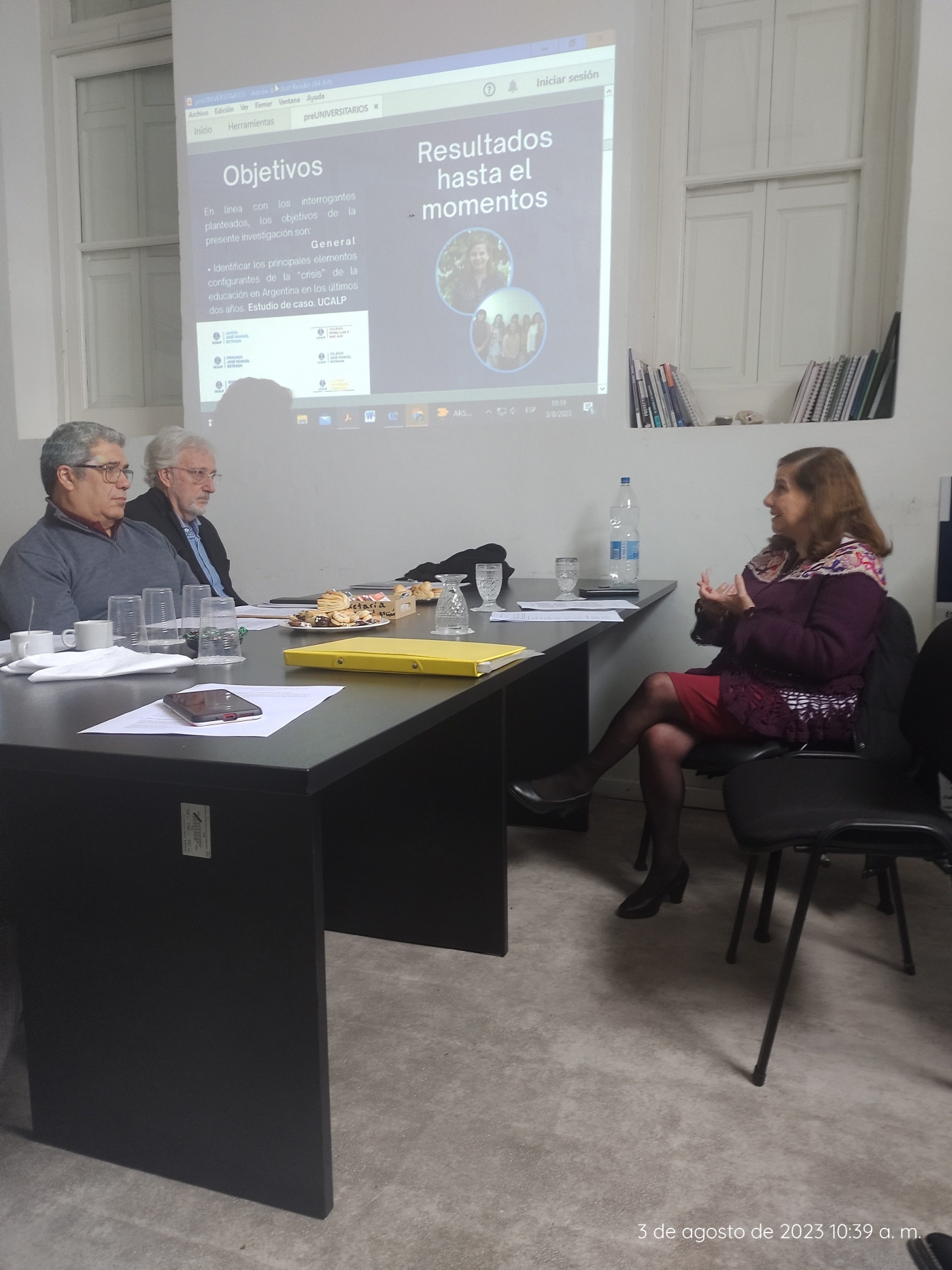 Reunión de investigación preuniversitaria