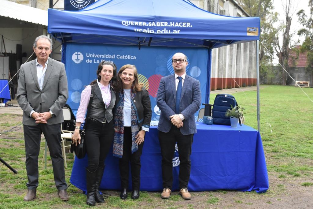 La Universidad celebró el Día del Estudiante y reconoció a los mejores promedios