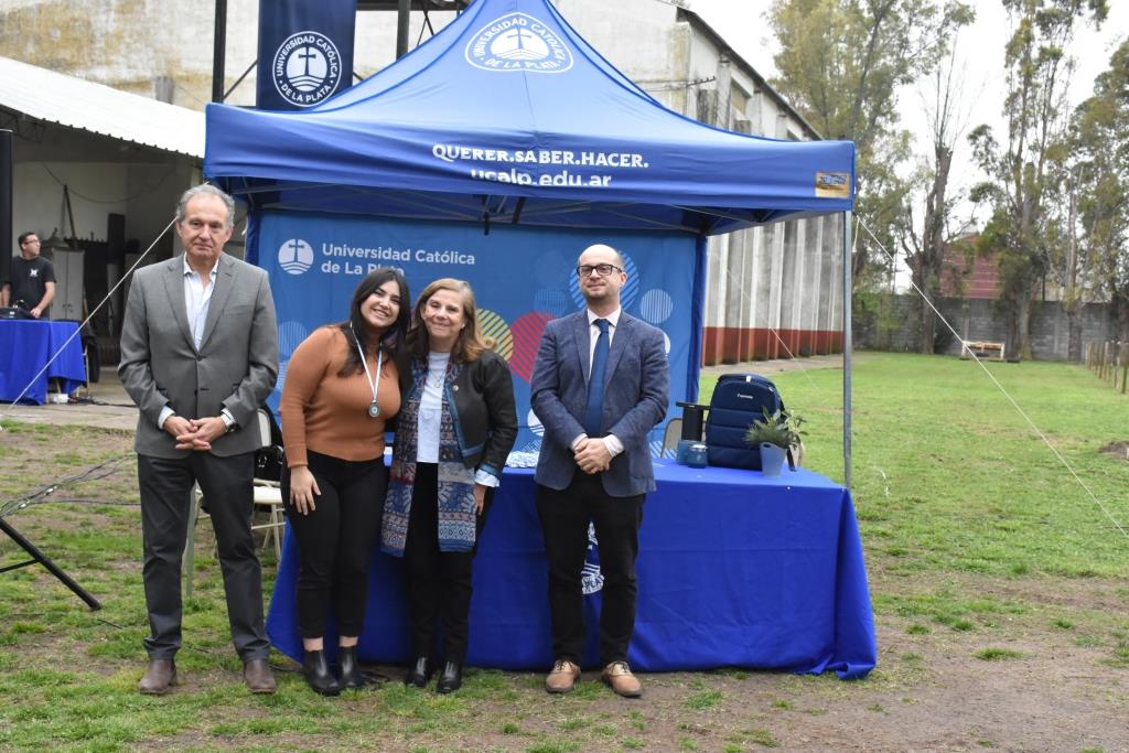 La Universidad celebró el Día del Estudiante y reconoció a los mejores promedios