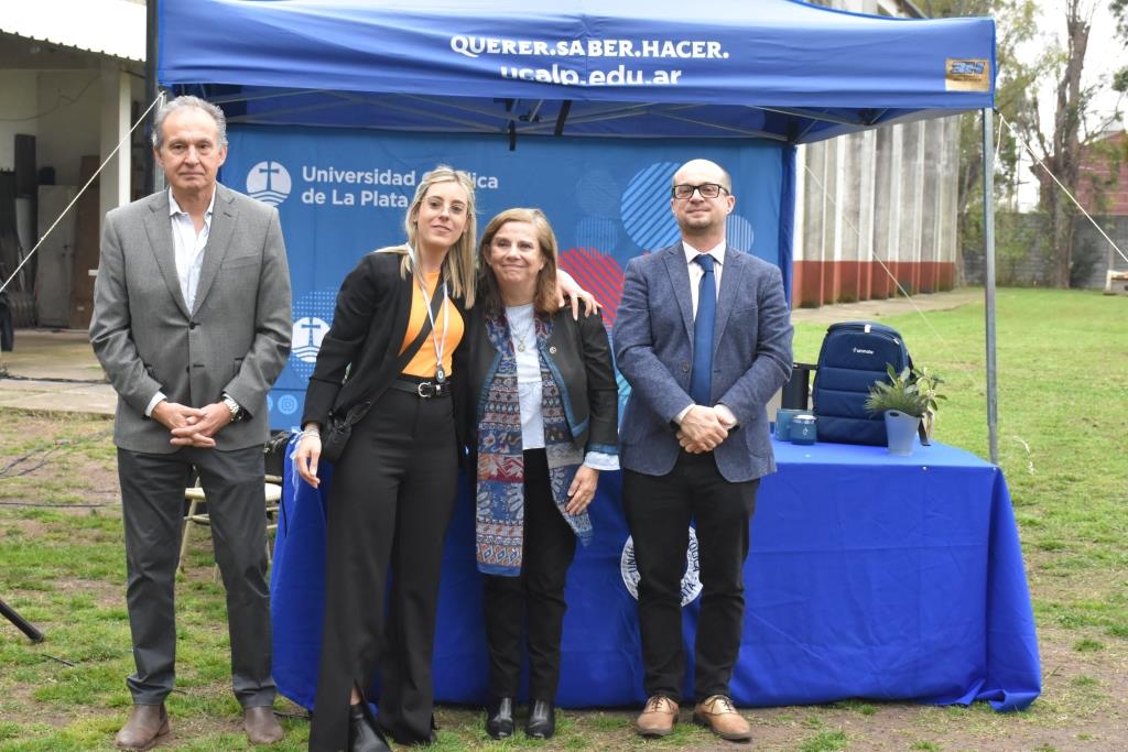 La Universidad celebró el Día del Estudiante y reconoció a los mejores promedios