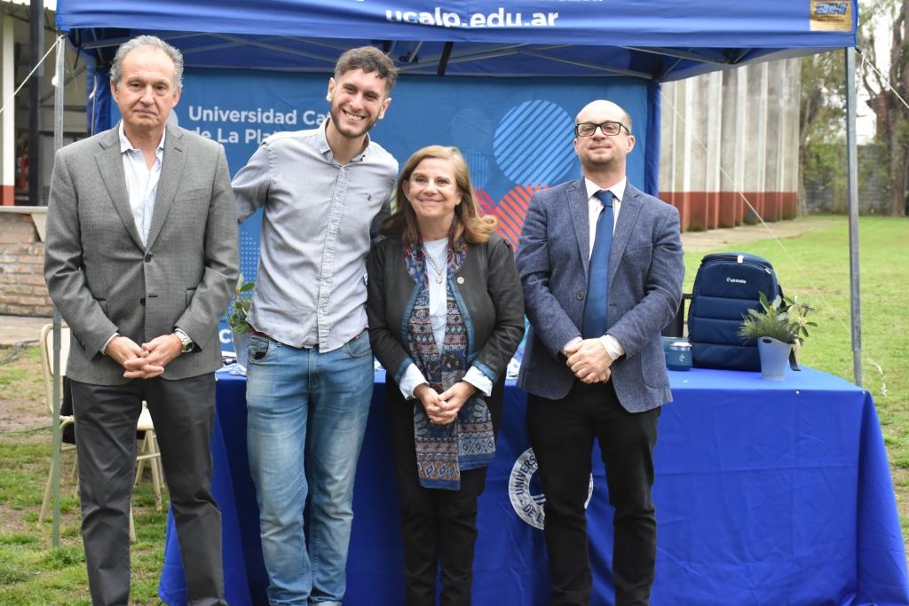 La Universidad celebró el Día del Estudiante y reconoció a los mejores promedios
