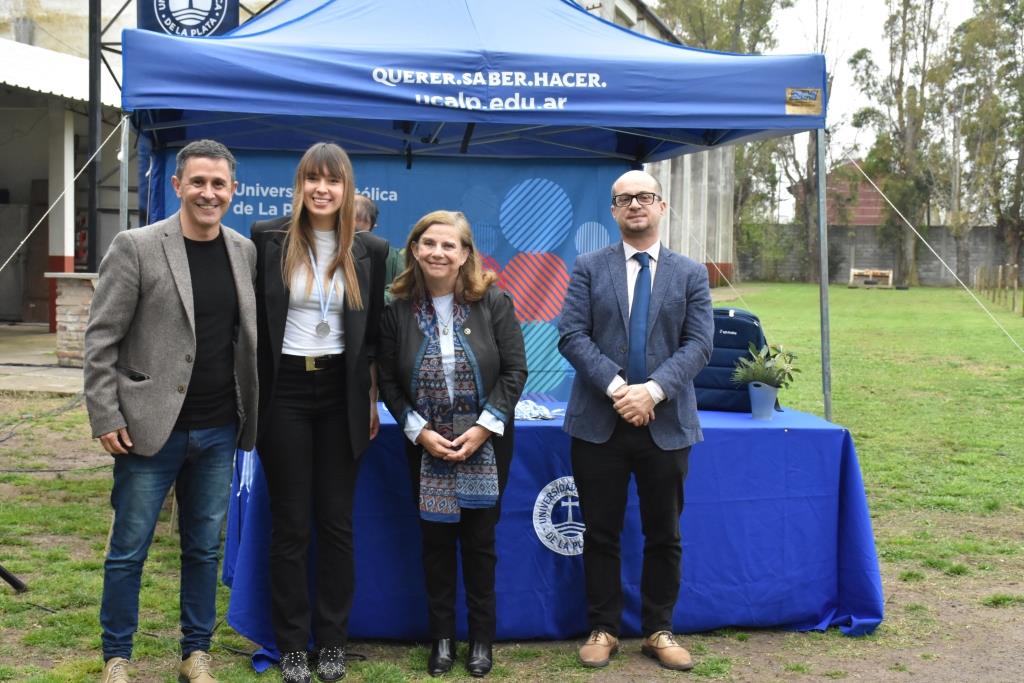 La Universidad celebró el Día del Estudiante y reconoció a los mejores promedios