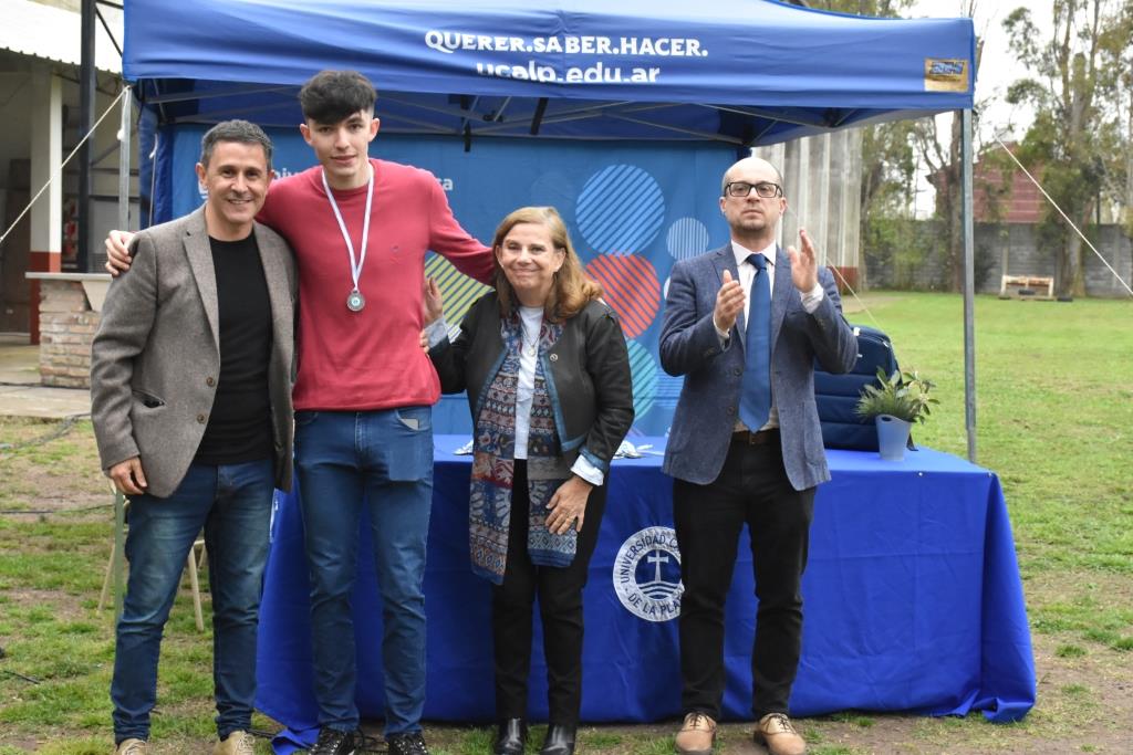 La Universidad celebró el Día del Estudiante y reconoció a los mejores promedios