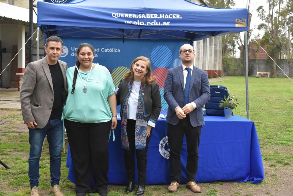 La Universidad celebró el Día del Estudiante y reconoció a los mejores promedios